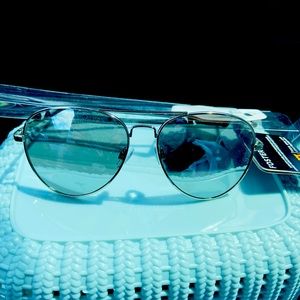 FOSTER GRANT SUNGLASSES